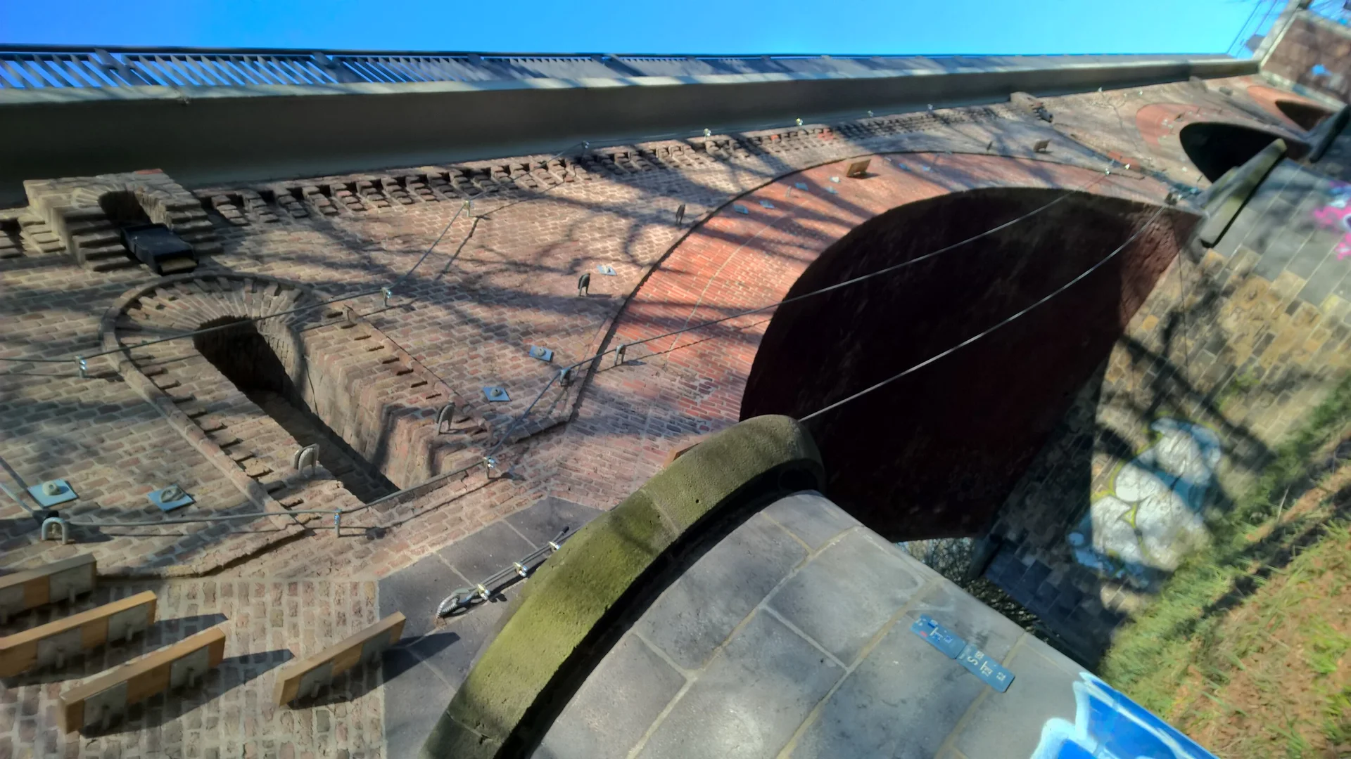 Mittelteil des Klettersteigs Vorlandbrücke in Richtung Ruhr | © Michael Cremer 2022 | © Michael Cremer