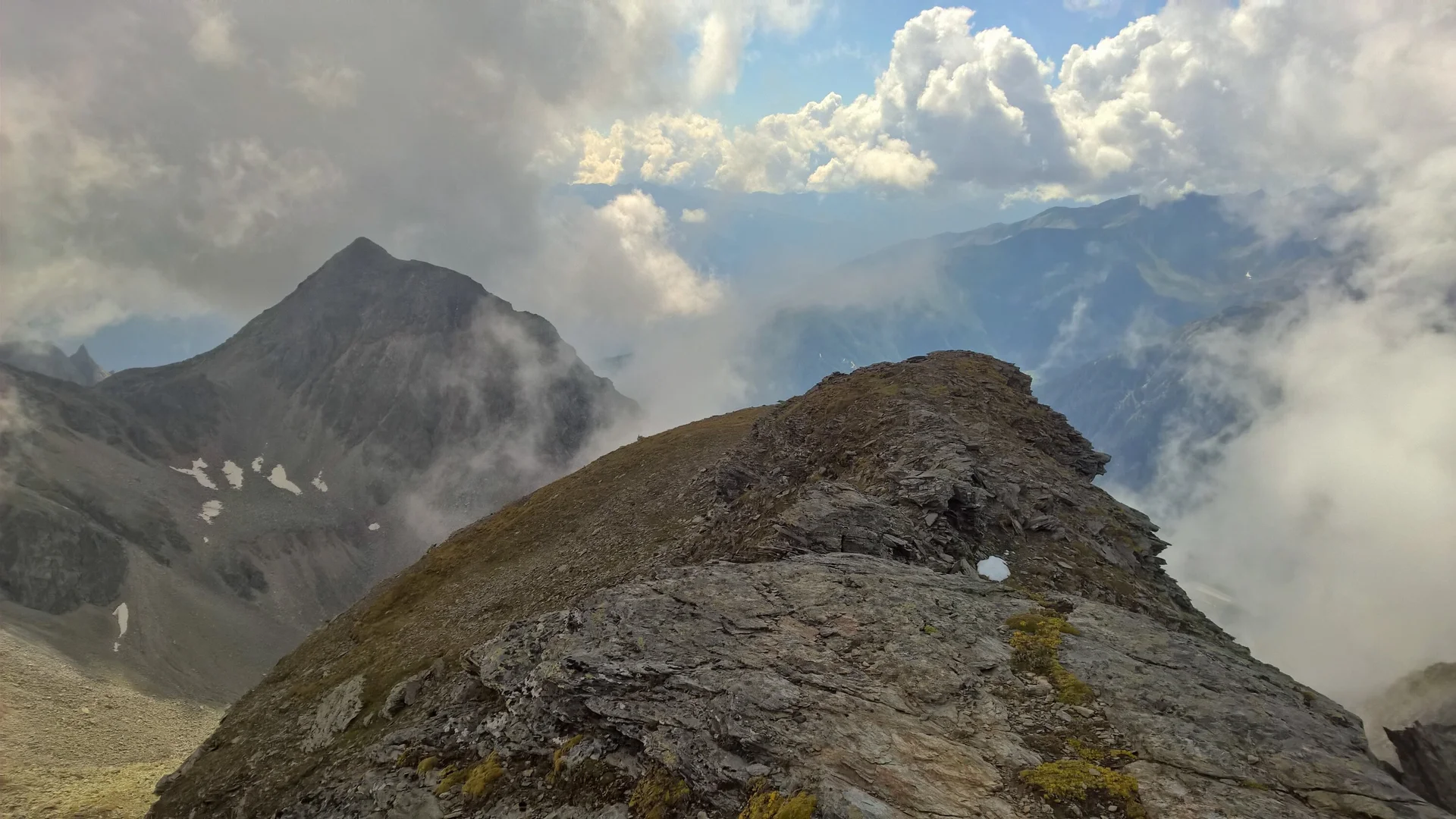 Auf dem Gipfel des Feldseekopfes am Westerfrölkewegs | © Michael Cremer 2021 | © Michael Cremer